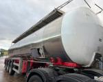 2004 Ros Roca 3 axle tanker trailer