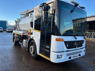 2014 (14) Mercedes Econic 1824 Gully Sucker