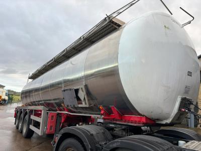 2004 Ros Roca 3 axle tanker trailer